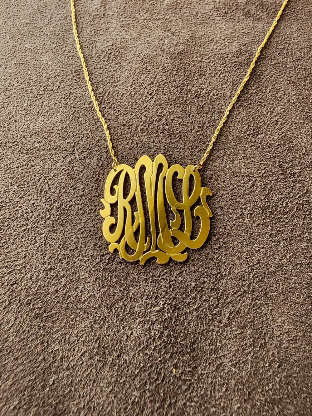 Moon and Lola Gold Interlocking Script Monogram Necklace - Initials RML - Picture 2 of 4